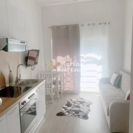 Tirane, jepet me qera apartament 1+1 Kati 5, 70 m² 400 € (Ali Demi)