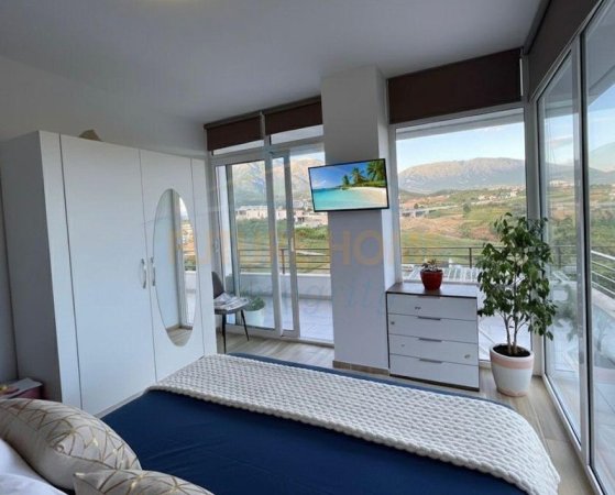 Tirane, jepet me qera Vile 2 Katshe Kati 0, 1.400 m² 2.000 € (Farke)