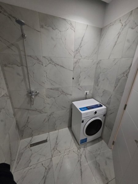 Tirane, jepet me qera apartament 1+1 Kati 6, 65 m² 500 € (5 Maji)