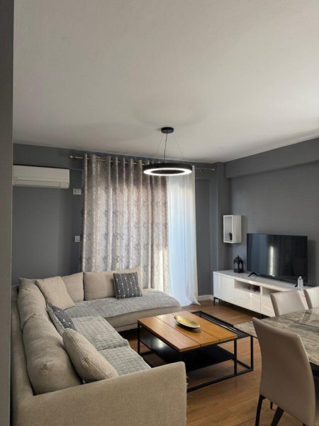 Tirane, jepet me qera apartament 2+1 Kati 6, 90 m² 750 € (Jordan Misja)