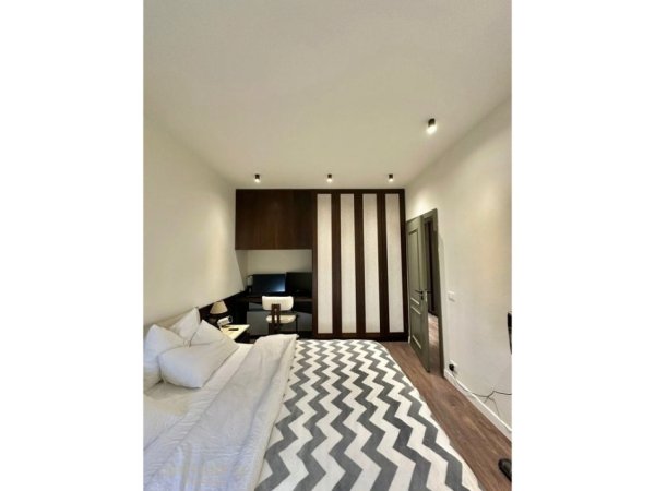 Tirane, shitet apartament 1+1 Kati 7, 67 m² 167.000 € (VILAT GJERMANE)