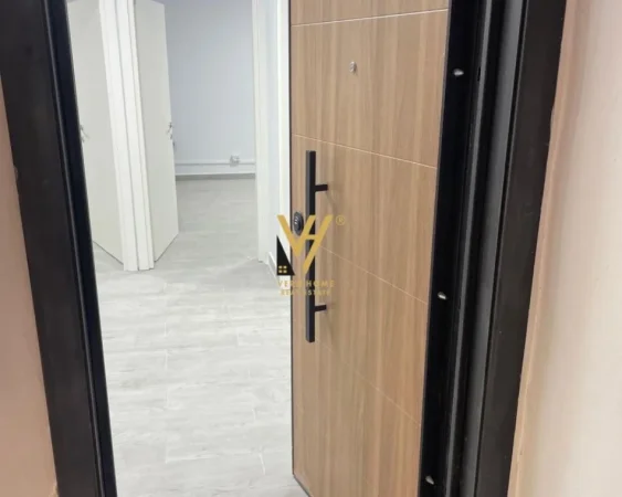 Tirane, jepet me qera zyre Kati 0, 114 m² 600 € (IRFAN TOMINI)