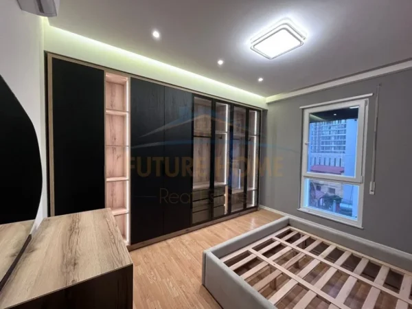 Tirane, jepet me qera apartament 2+1 Kati 3, 83 m² 1.200 € (Qendër)