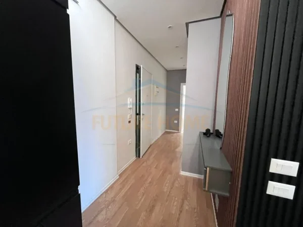 Tirane, jepet me qera apartament 2+1 Kati 3, 83 m² 1.200 € (Qendër)