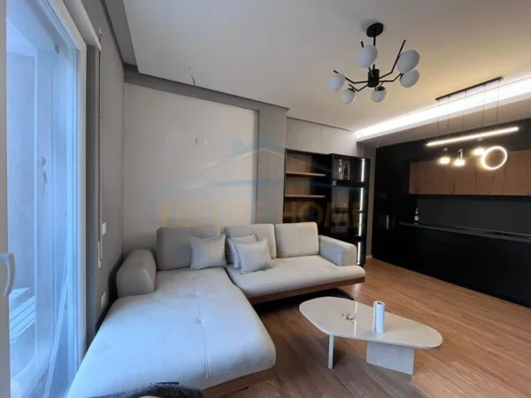 Tirane, jepet me qera apartament 2+1 Kati 3, 83 m² 1.200 € (Qendër)
