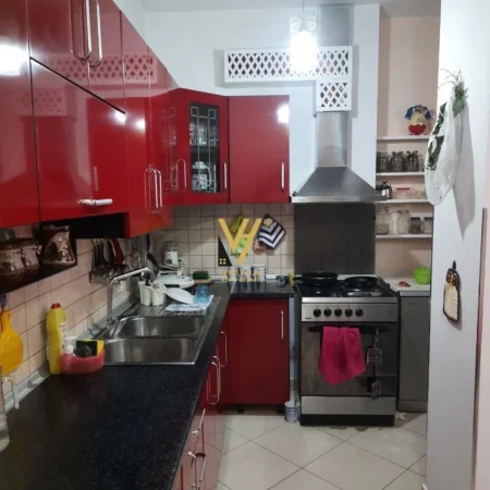 Tirane, shitet apartament 2+1+Ballkon Kati 5, 86 m² 195.000 € (ZOGU I ZI)