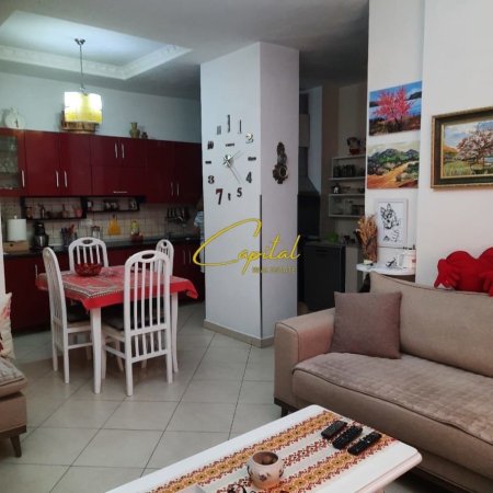 Tirane, shitet apartament 2+1 Kati 5, 86 m² 195.000 € (ZOGU I ZI)