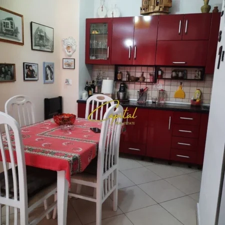 Tirane, shitet apartament 2+1 Kati 5, 86 m² 195.000 € (ZOGU I ZI)