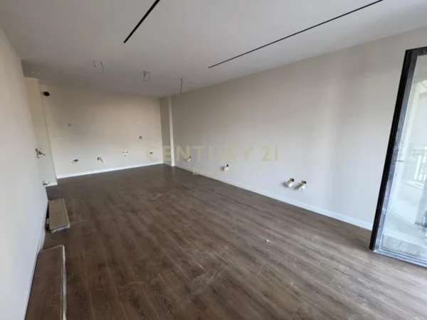 Tirane, shitet apartament 2+1 Kati 8, 104 m² 205.000 € (Rruga Jordan Misja)