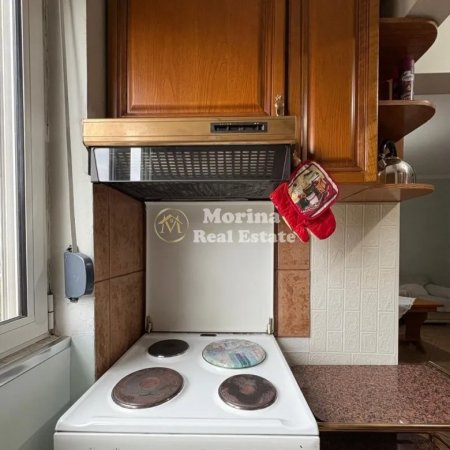 Tirane, jepet me qera apartament 1+1 Kati 2, 70 m² 500 € (Laprake)