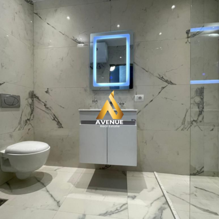 Tirane, jepet me qera apartament 1+1+Ballkon Kati 3, 70 m² 900 € (rruga e kosovareve)