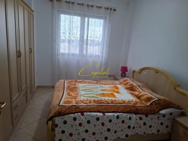 Tirane, jepet me qera apartament 2+1 Kati 8, 100 m² 700 € (QENDER)