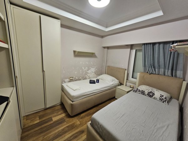 Tirane, shitet apartament 2+1 Kati 4, 60 m² 240.000 € (9-Kateshet)