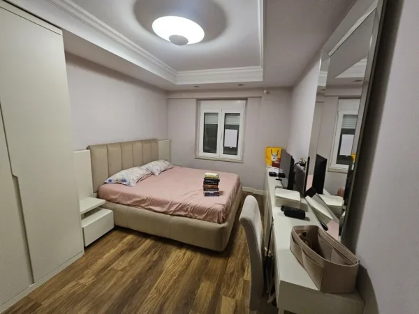 Tirane, shitet apartament 2+1 Kati 4, 60 m² 240.000 € (9-Kateshet)