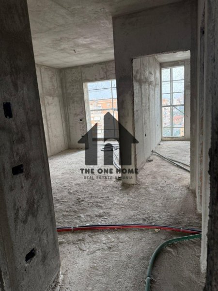 Tirane, shitet apartament 1+1+Ballkon Kati 5, 65 m² 125.000 € (Don Bosko)