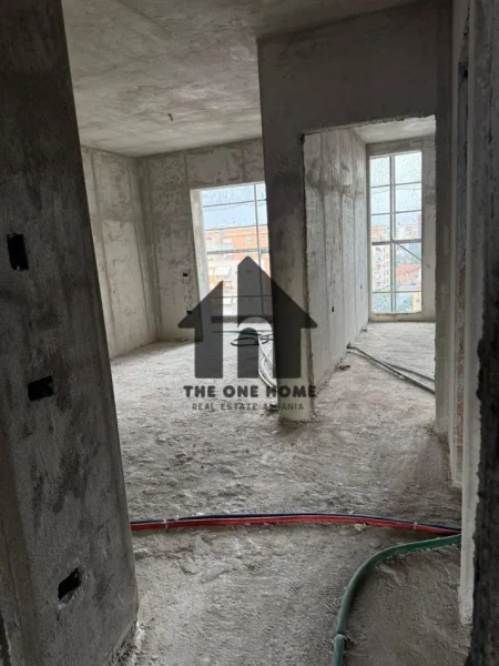 Tirane, shitet apartament 1+1+Ballkon Kati 5, 65 m² 125.000 € (Don Bosko)