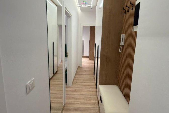 Tirane, jepet me qera apartament 2+1 Kati 7, 100 m² 1.200 € (Rruga Anton Lufi)