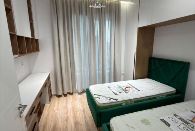 Tirane, jepet me qera apartament 2+1 Kati 7, 100 m² 1.200 € (Rruga Anton Lufi)