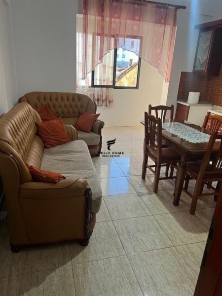 Tirane, jepet me qera apartament 2+1 Kati 2, 90 m² 600 € (DON BOSKO)