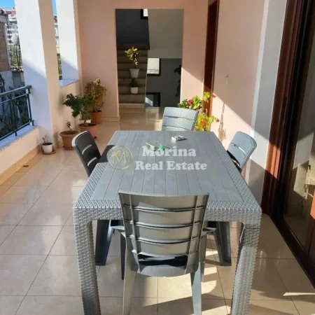 Tirane, jepet me qera Vile 2+1 Kati 0, 505 m² 900 € (Laprake)