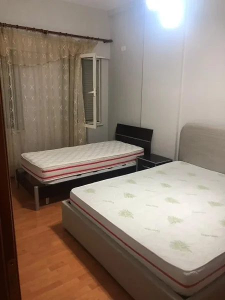 Tirane, jepet me qera apartament 1+1 Kati 6, 70 m² 600 € (Liqeni i thate)