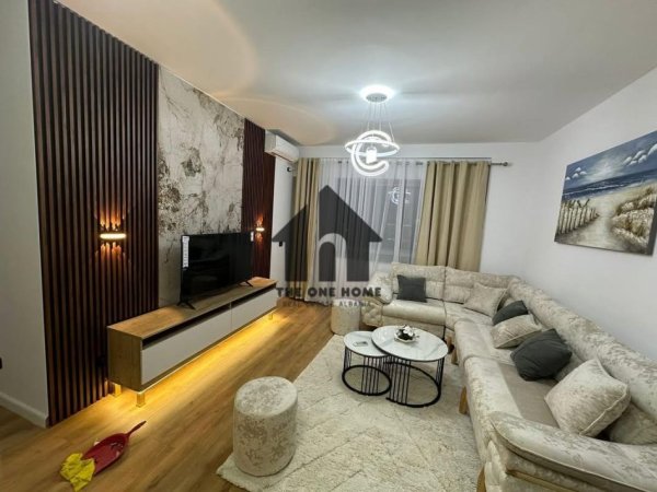 Tirane, shitet apartament 2+1+Ballkon Kati 9, 95 m² 157.000 € (Astiri)