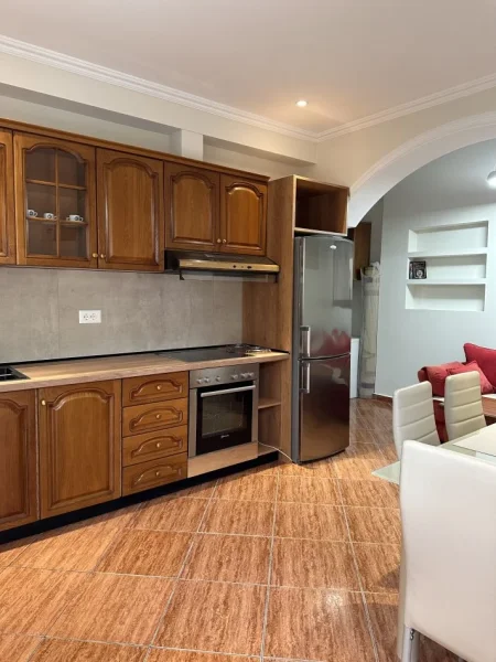 Tirane, jepet me qera apartament 1+1 Kati 0, 400 € (Rruga Dervish Luzha)