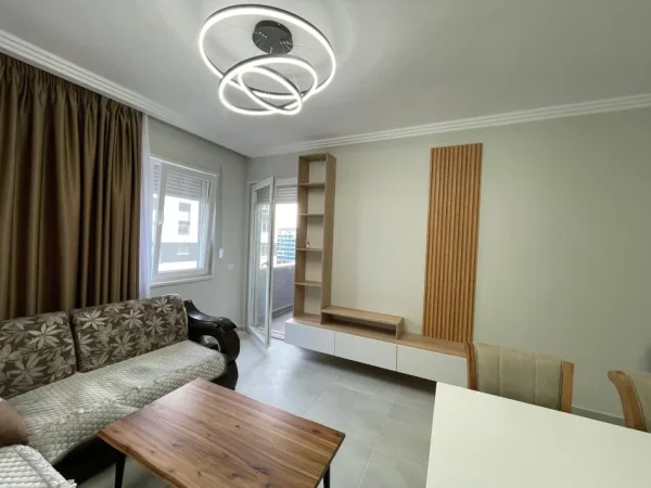Tirane, jepet me qera apartament 2+1 Kati 6, 96 m² 550 € (Univers City)