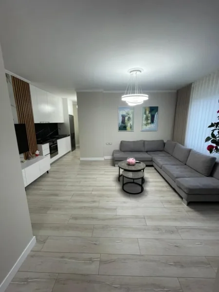 Tirane, jepet me qera apartament 1+1 Kati 2, 75 m² 900 € (rruga kosovareve)