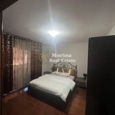 Tirane, jepet me qera apartament 3+1 Kati 9, 125 m² 700 € (Komuna e Parisit)