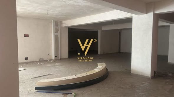 Tirane, shitet ambjent biznesi Kati 0, 262 m² 262.000 € (FRESK)