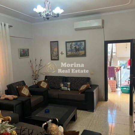 Tirane, jepet me qera shtepi 2+1 Kati 2, 90 m² 600 € (Don Bosko)