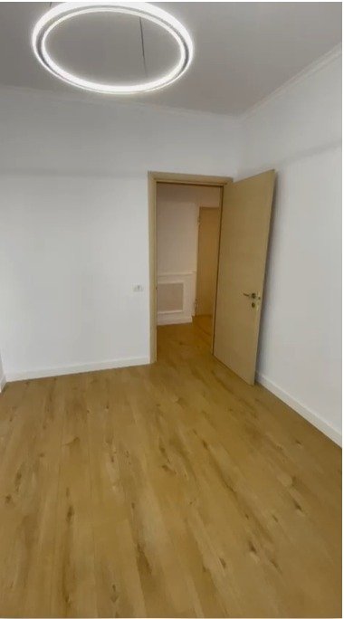 Tirane, shitet apartament 2+1+Aneks+Ballkon Kati 8, 98 m² 153.000 € 
