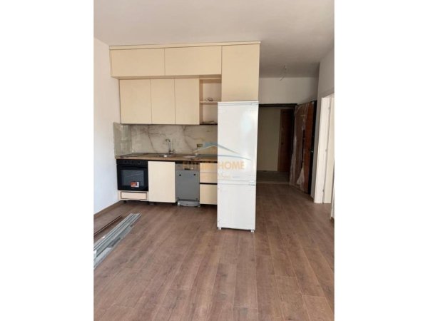 Tirane, jepet me qera 1+1 , zyre Kati 7, 61 m² 600 € (ZOGU I ZI)