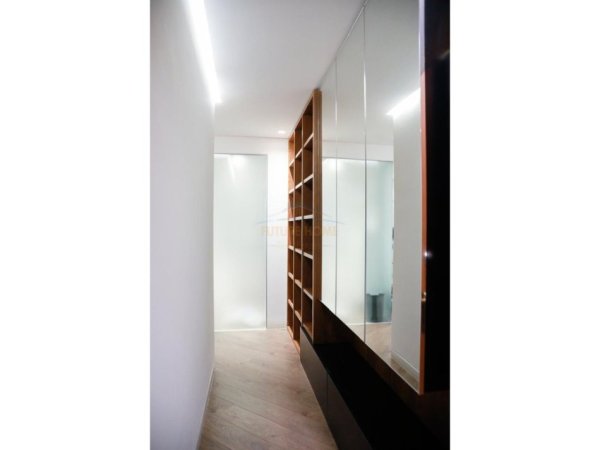 Tirane, shitet apartament 2+1 Kati 6, 114 m² 275.000 € 