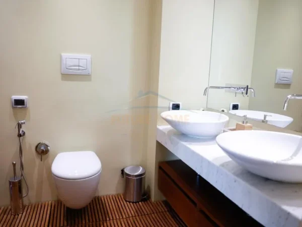 Tirane, shitet apartament 2+1 Kati 6, 114 m² 275.000 € 