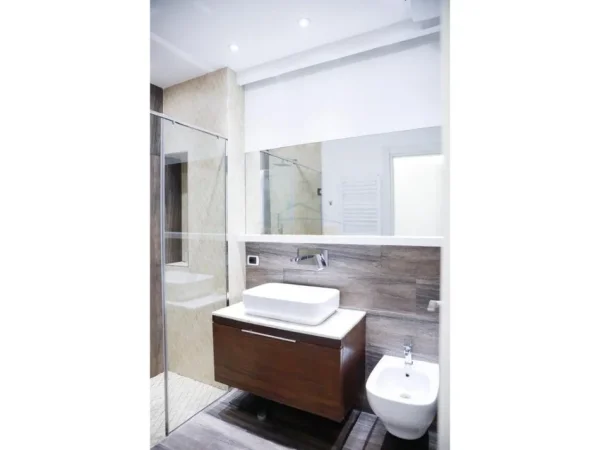 Tirane, shitet apartament 2+1+2 Kati 6, 114 m² 275.000 € (SELVIA)