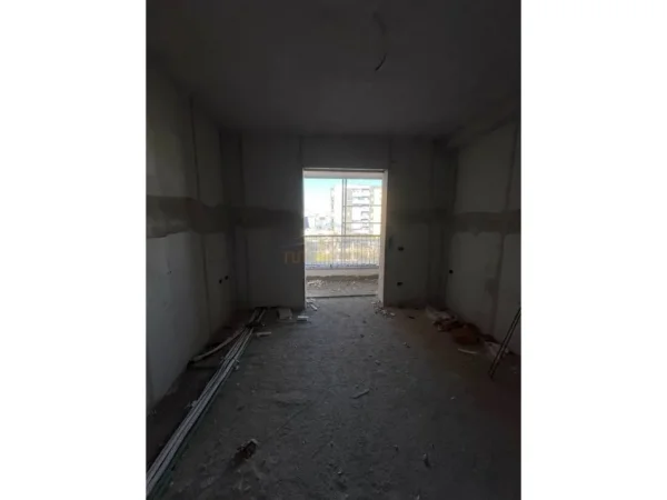 Tirane, shitet apartament 2+1 Kati 3, 111 m² 97.794 € (Kamez)