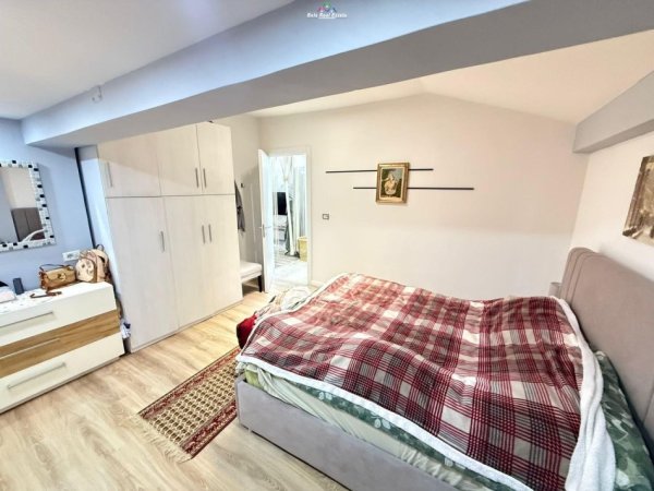 Tirane, jepet me qera Vile 1+1 Kati 3, 60 m² 600 € (komuna e parisit)