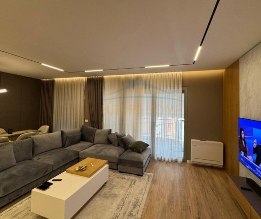 Qera, Apartament 2+1+2+Post Parkimi, Kompleksi Delijorgji , Tirane
