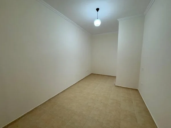 Tirane, shitet apartament 1+1 , 52 m² 65.000 € 