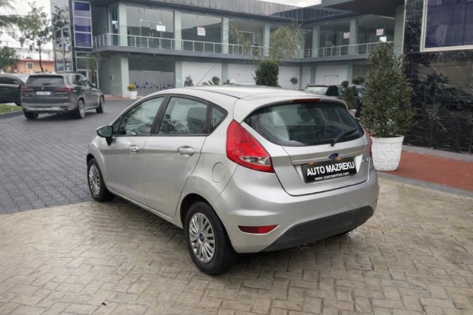 Fier, shes makine FORD FIESTA-1.4 BENZIN GAZ-SAPO ARDHUR-ME DOGAN PAGUAR 3300 EURO(NUK NDERROHET)-SUPER EKONOMIKE-069 44 00 305 Benzin+Gaz, gri metalizato manuale Kondicioner 198.000 km 3.300 €