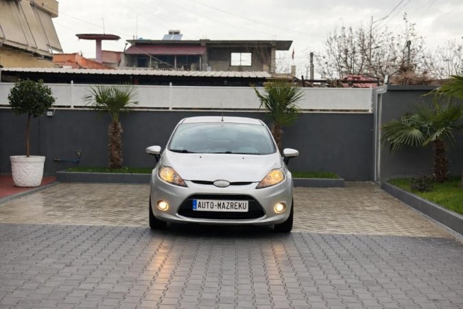 Fier, shes makine FORD FIESTA-1.4 BENZIN GAZ-SAPO ARDHUR-ME DOGAN PAGUAR 3300 EURO(NUK NDERROHET)-SUPER EKONOMIKE-069 44 00 305 Benzin+Gaz, gri metalizato manuale Kondicioner 198.000 km 3.300 €