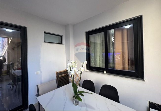 Tirane, shitet apartament 2+1 , 110 m² 195.000 € (vila l)