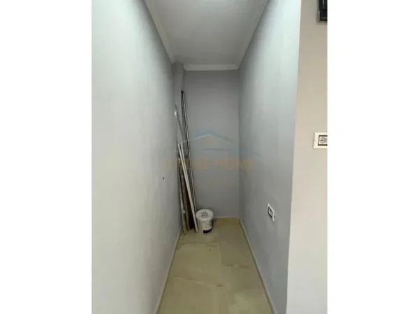 Tirane, shitet apartament 2+1+Ballkon Kati 4, 70 m² 155.000 € (Asim Vokshi)