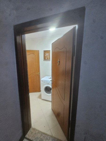 Tirane, shitet apartament 1+1+Aneks+Ballkon Kati 3, 52 m² 88.000 € i diskutushëm (Rruga e Dibrës)