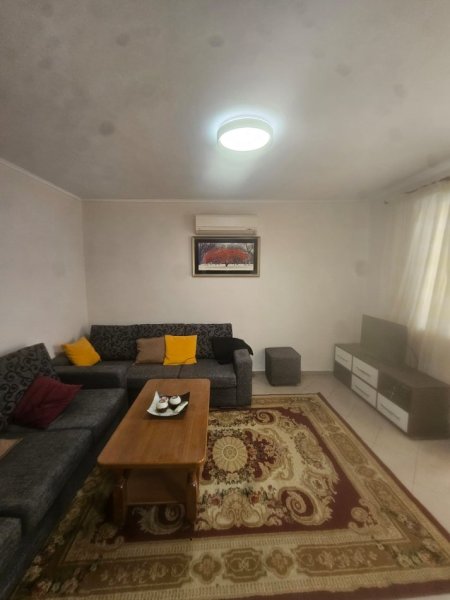 Tirane, shitet apartament 1+1+Aneks+Ballkon Kati 3, 52 m² 88.000 € i diskutushëm (Rruga e Dibrës)