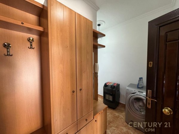 Tirane, jepet me qera apartament 1+1 Kati 3, 51 m² 450 € (muhamet gjollesha)