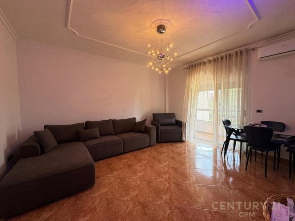 Tirane, jepet me qera apartament 1+1 Kati 3, 51 m² 450 € (muhamet gjollesha)