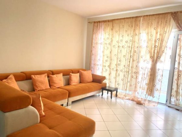 Tirane, shitet apartament 2+1 Kati 4, 109 m² 120.000 Euro (Prane rotondos)